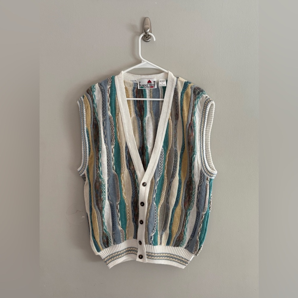 Vintage Florence Tricot Coogi Style 3D Knit Button Up V-neck Sweater Vest Size L